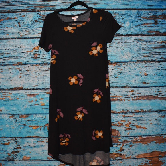 LuLaRoe Dresses & Skirts - LuLaRoe Carly High-Low Swing Dress